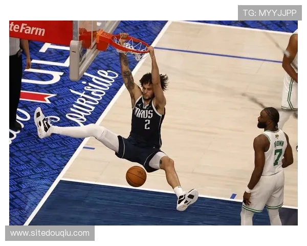 斗球体育手机版官方正版下载官方授权，确保赛事数据真实准确，体验最专业的体育竞技平台